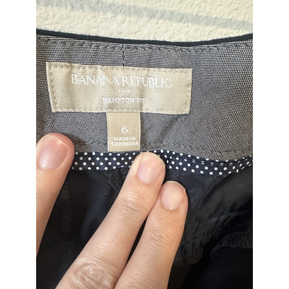 Banana Republic Women's Shorts Hampton Fit Size 6 Navy Blue Bermuda - Picture 4 of 7